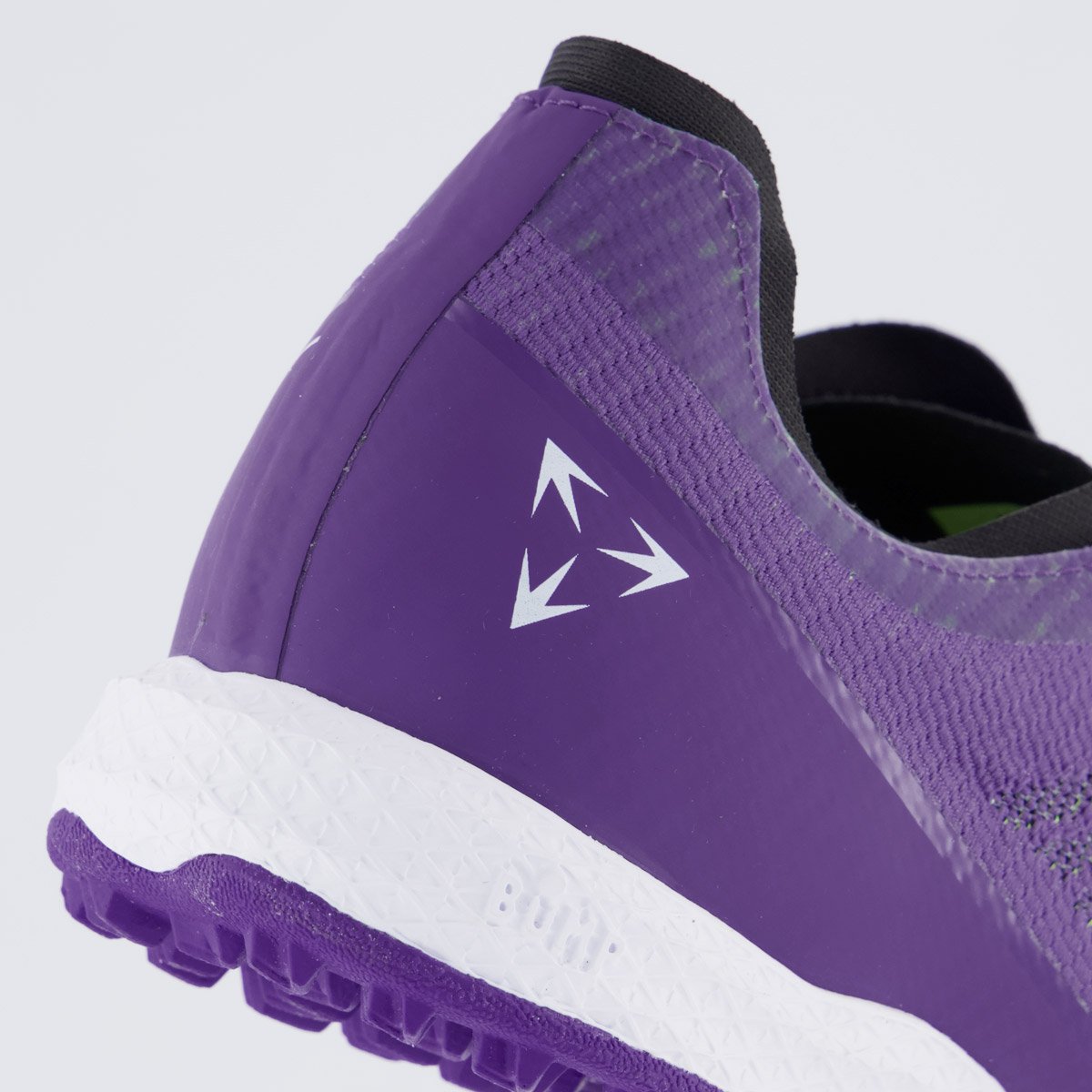Chuteira Umbro Velocita Décimo Premier Society Roxa e Verde Roxo 6
