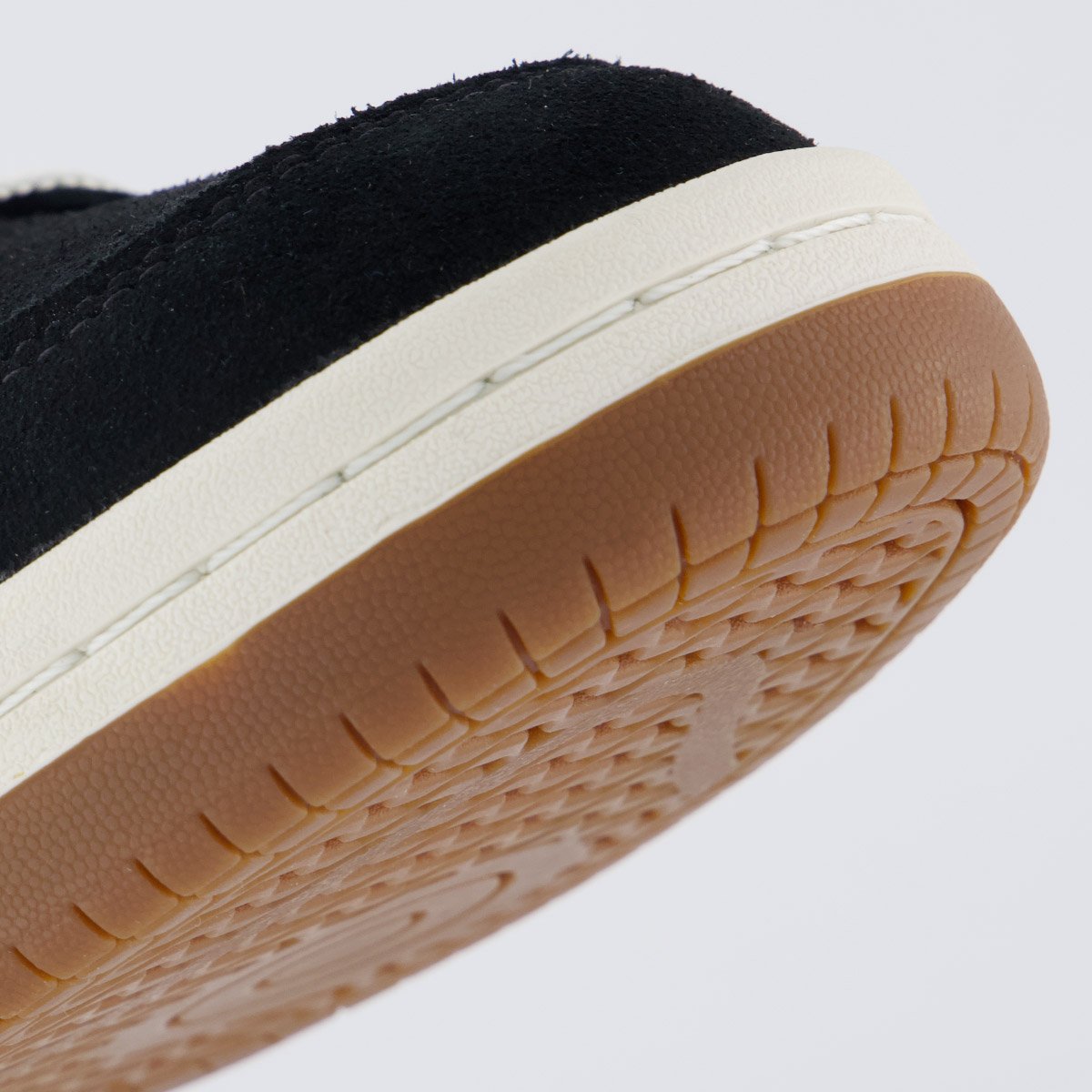 Tênis New Balance 480 Low Preto e Bege Preto 8