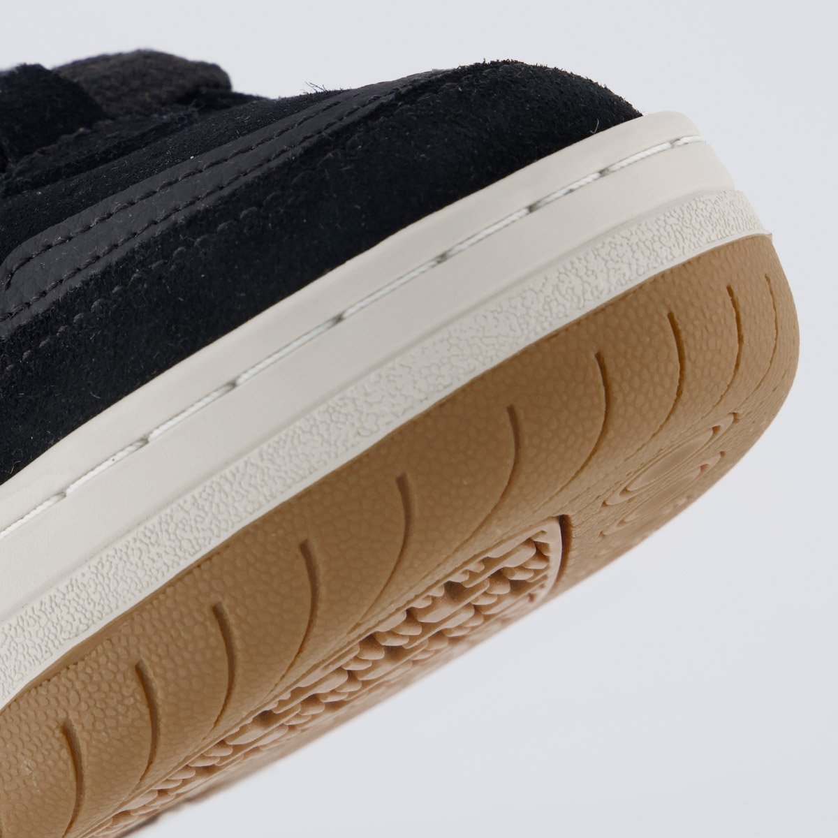 Tênis Fila X2K Preto e Bege Preto 8