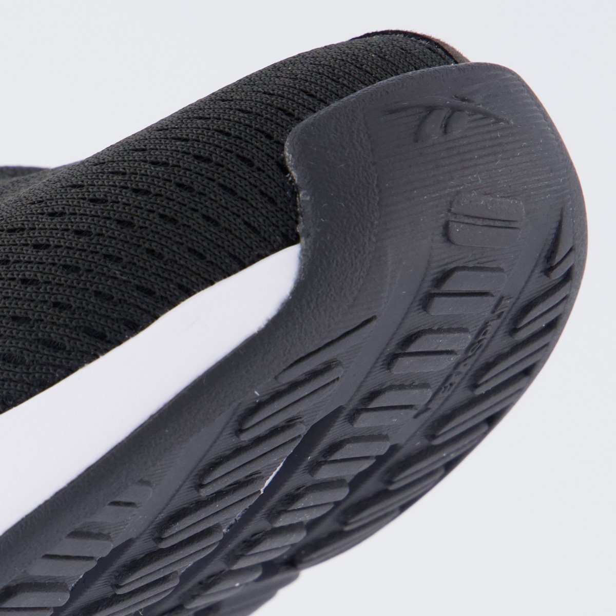 Tênis Reebok Nano Flex TR 2.0 Feminino Preto e Roxo Preto 8