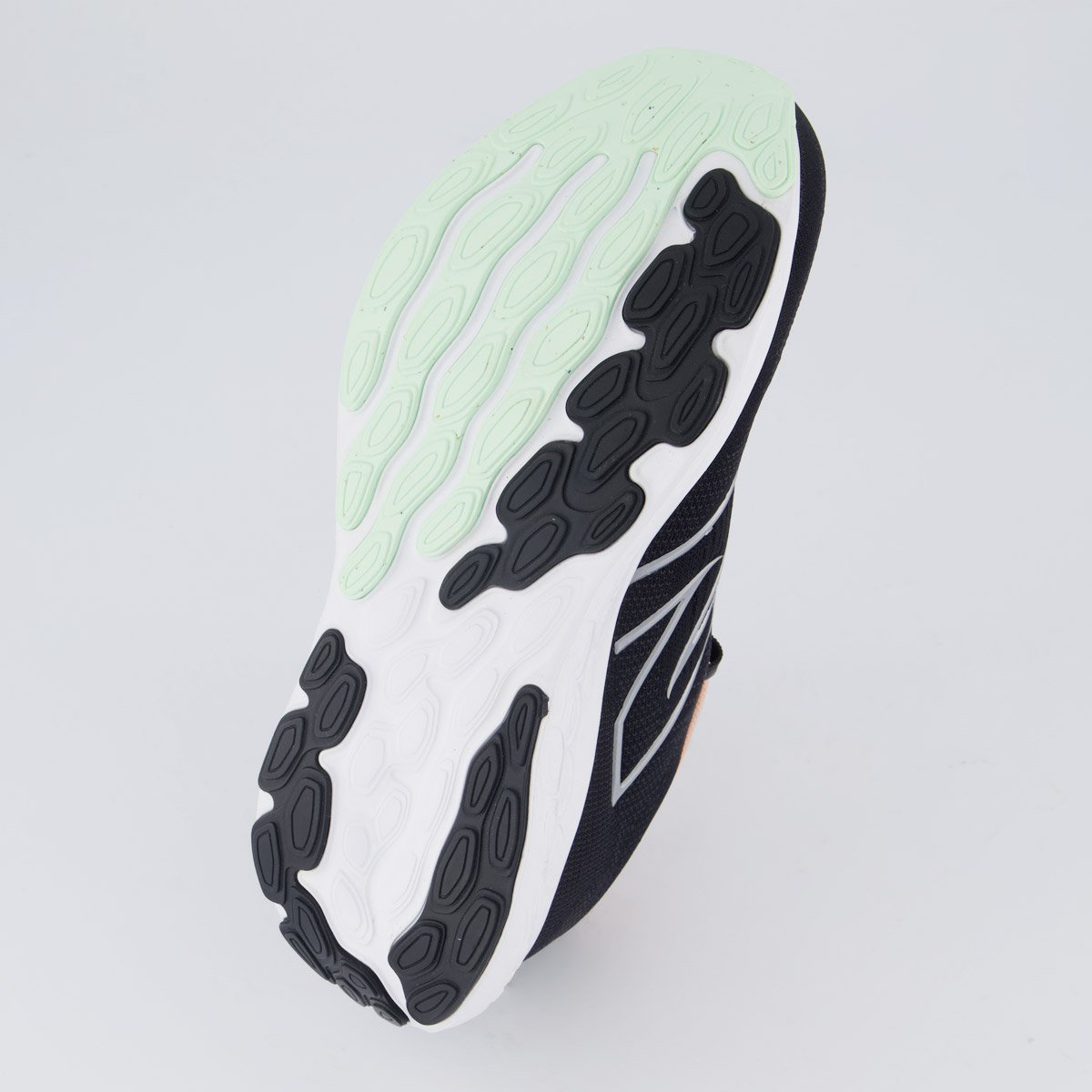 Tênis New Balance Fresh Foam 680 V8 Feminino Preto e Rosé Preto 5