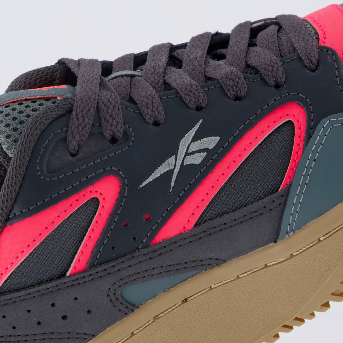 Tênis Reebok ATR Chill Cinza Cinza 7