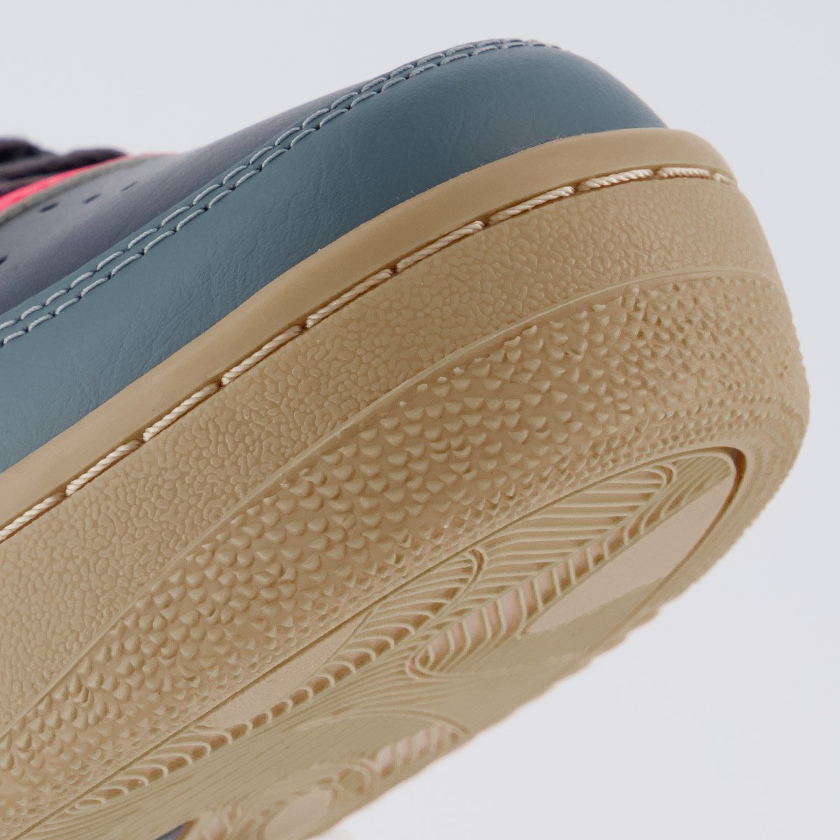 Tênis Reebok ATR Chill Cinza Cinza 8