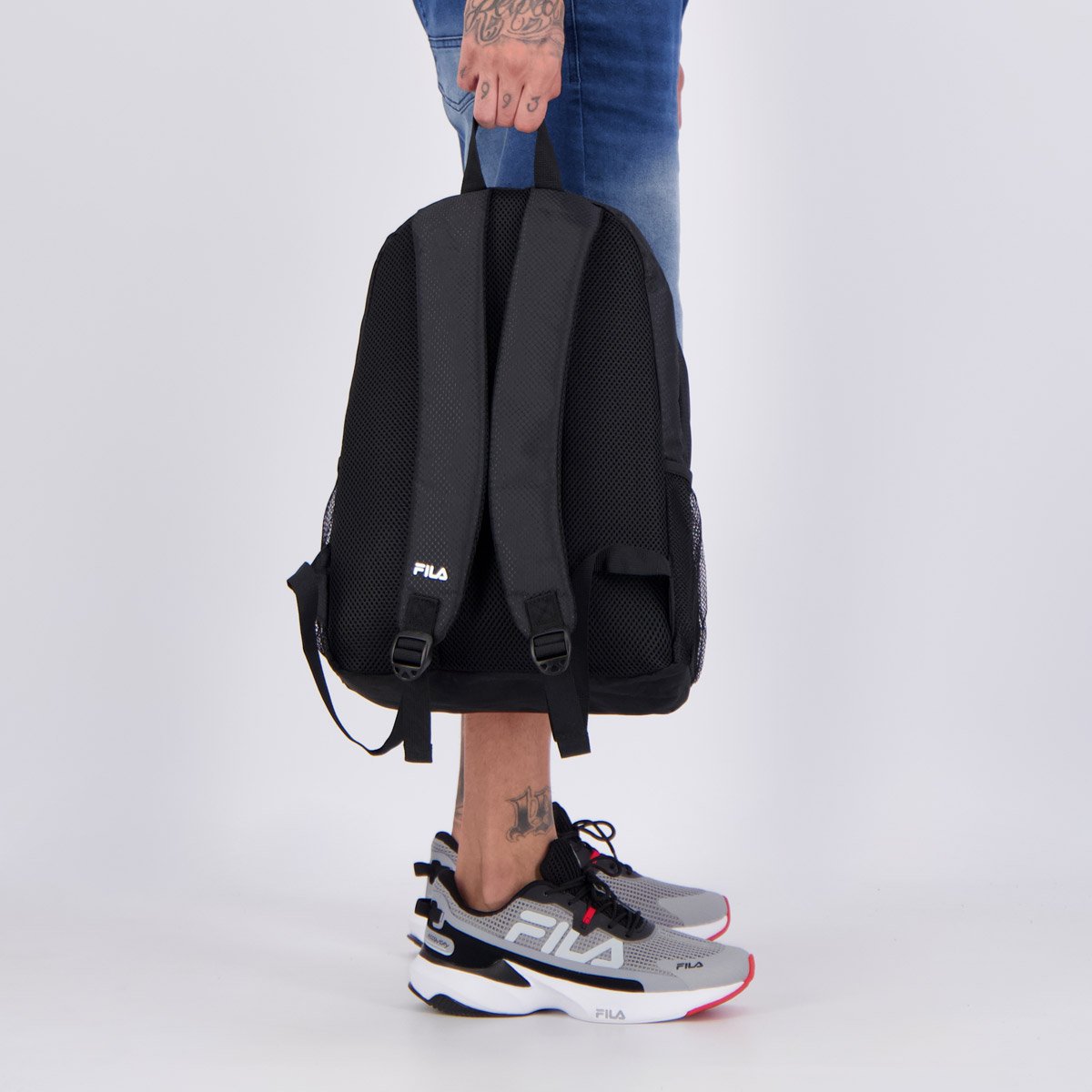 Mochila Fila College Letter Preta Preto 3