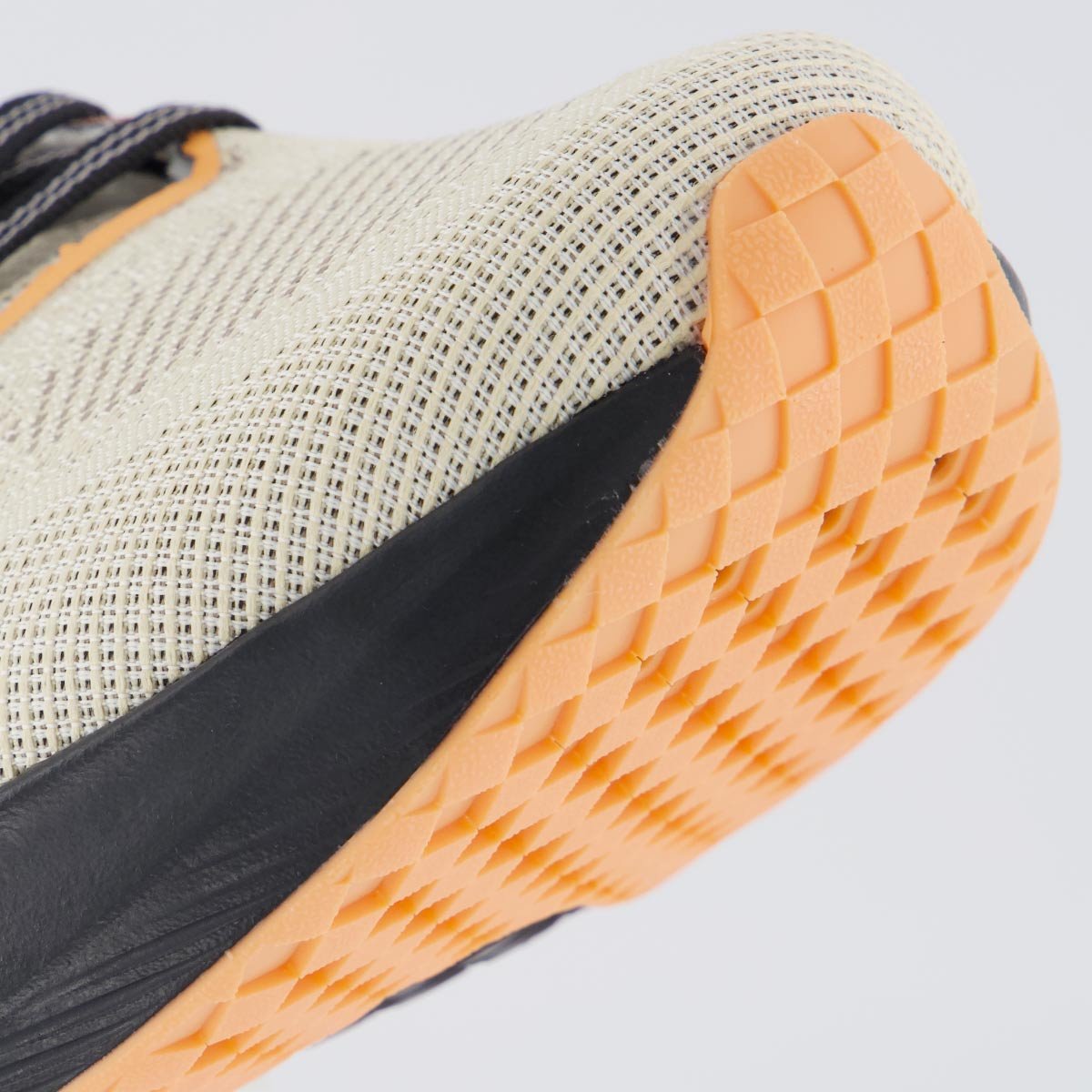 Tênis Fila Endurance Bege e Preto Bege 8