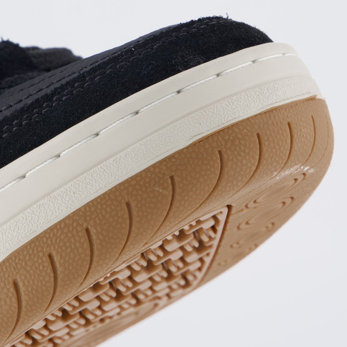 Tênis Fila X2K Feminino Preto Preto 8