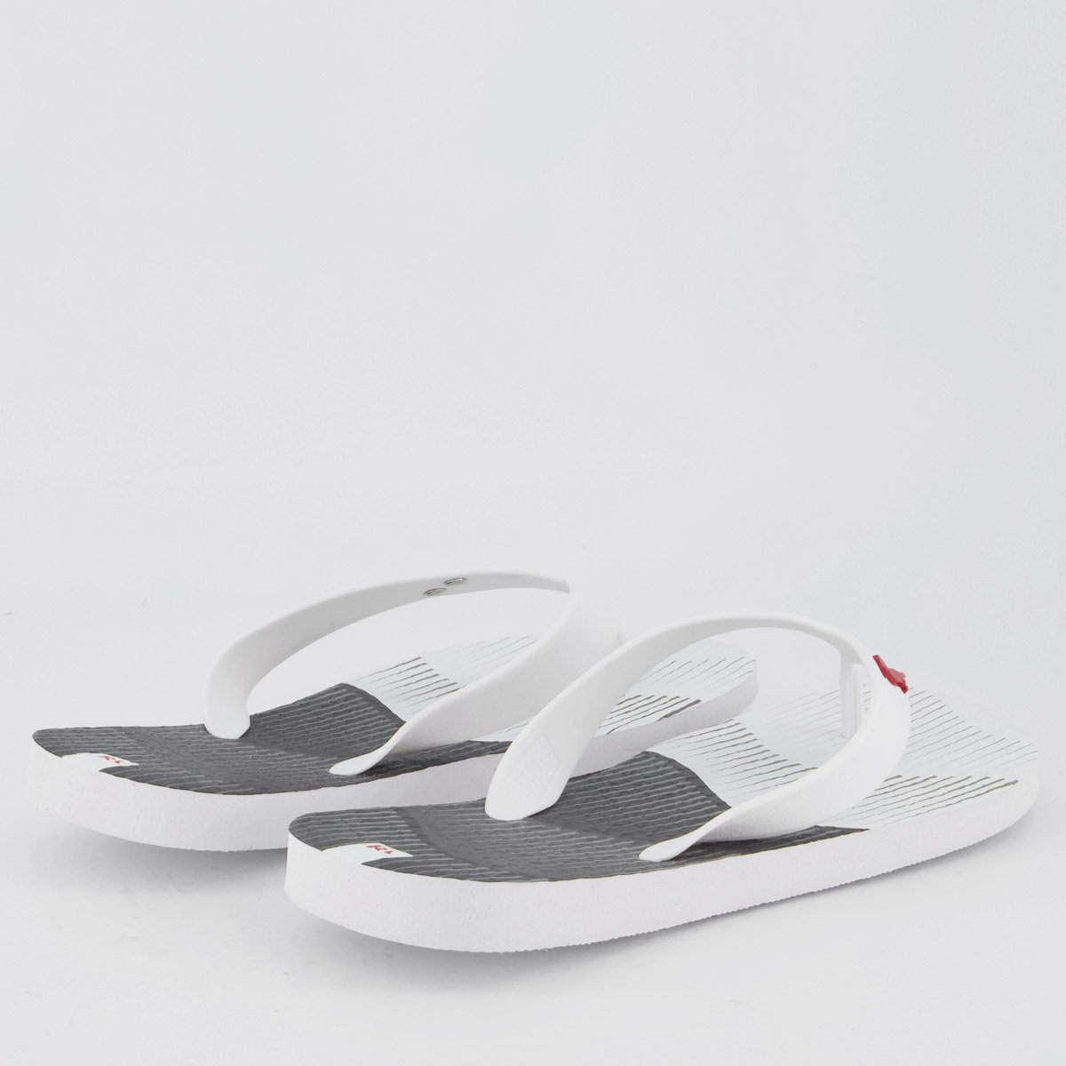 Chinelo Reserva Ondas Branco e Preto Branco 4