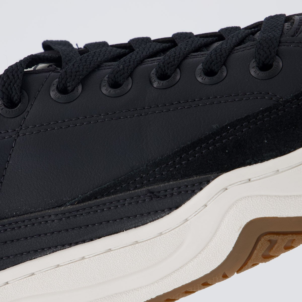 Tênis Fila Clubhouse Preto e Off White Preto 7