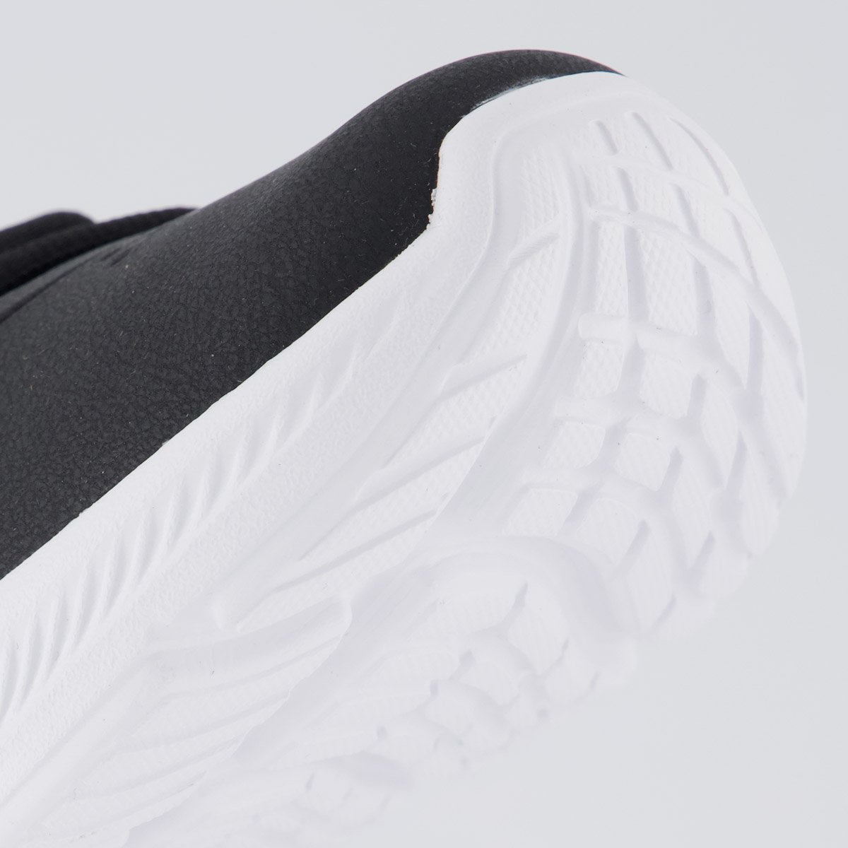 Tênis Mormaii Free Run Preto e Branco Preto 8