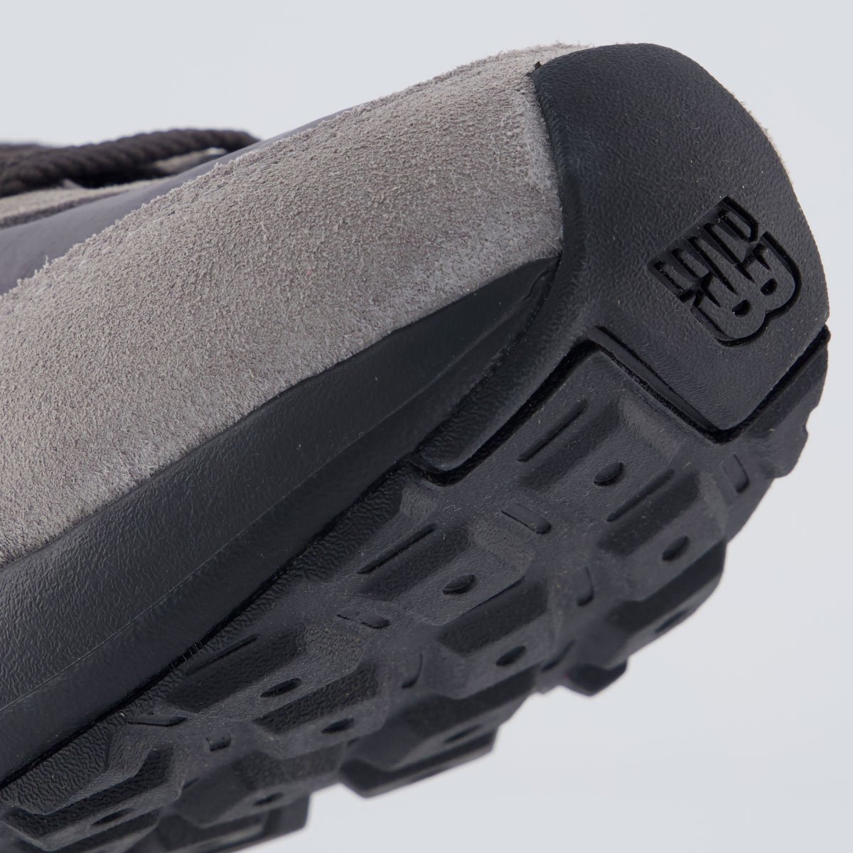 Tênis New Balance 370 V1 Cinza e Preto Preto 8