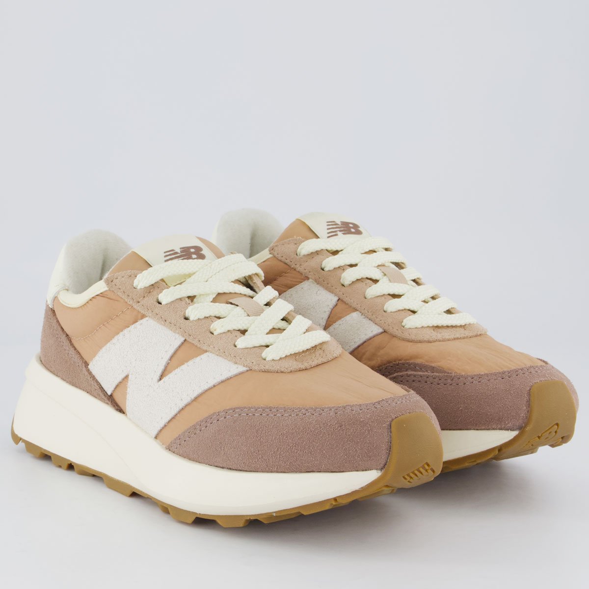 Tênis New Balance 370 V1 Feminino Marrom e Off-White Marrom 2
