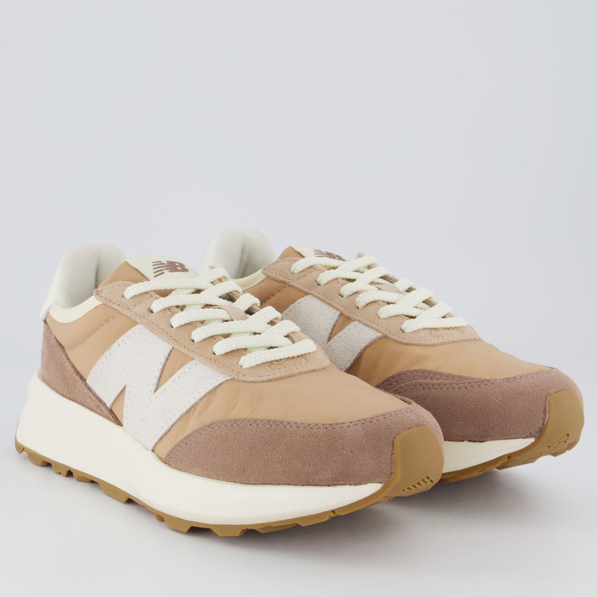 Tênis New Balance 370 V1 Marrom e Off-White Marrom 2