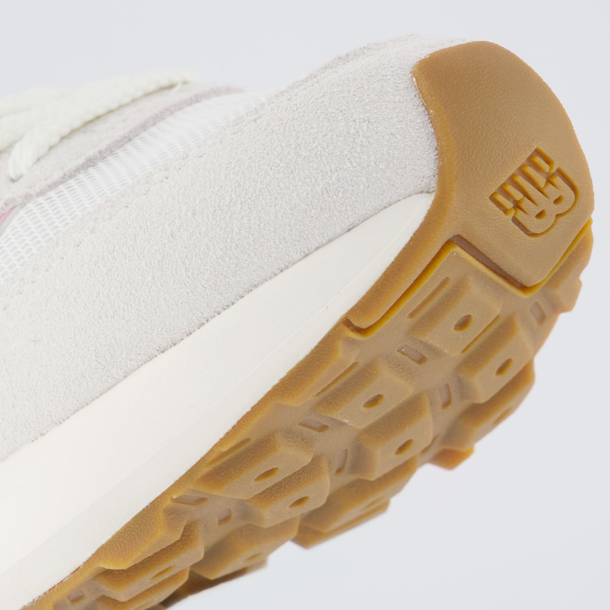 Tênis New Balance 370 V1 Feminino Off-White e Rosa Branco 8