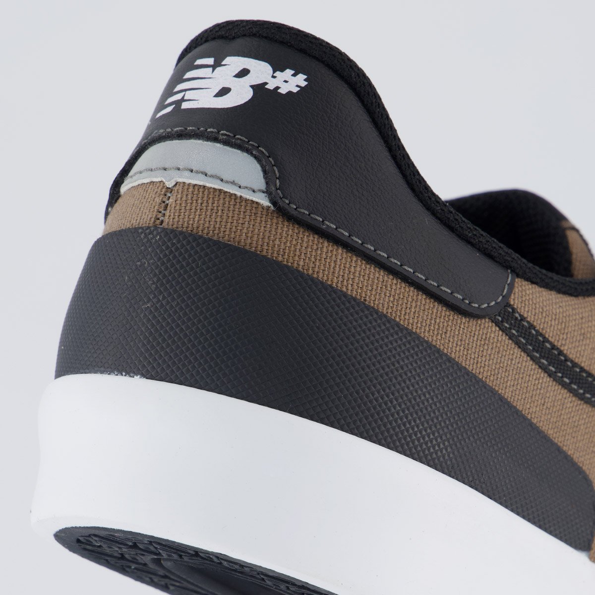 Tênis New Balance NM272 Preto e Marrom Marrom 6