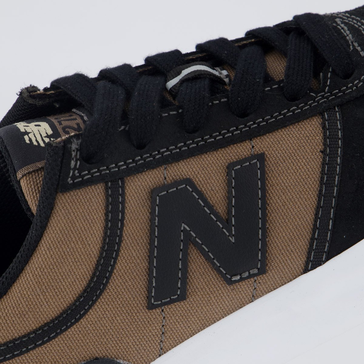 Tênis New Balance NM272 Preto e Marrom Marrom 7