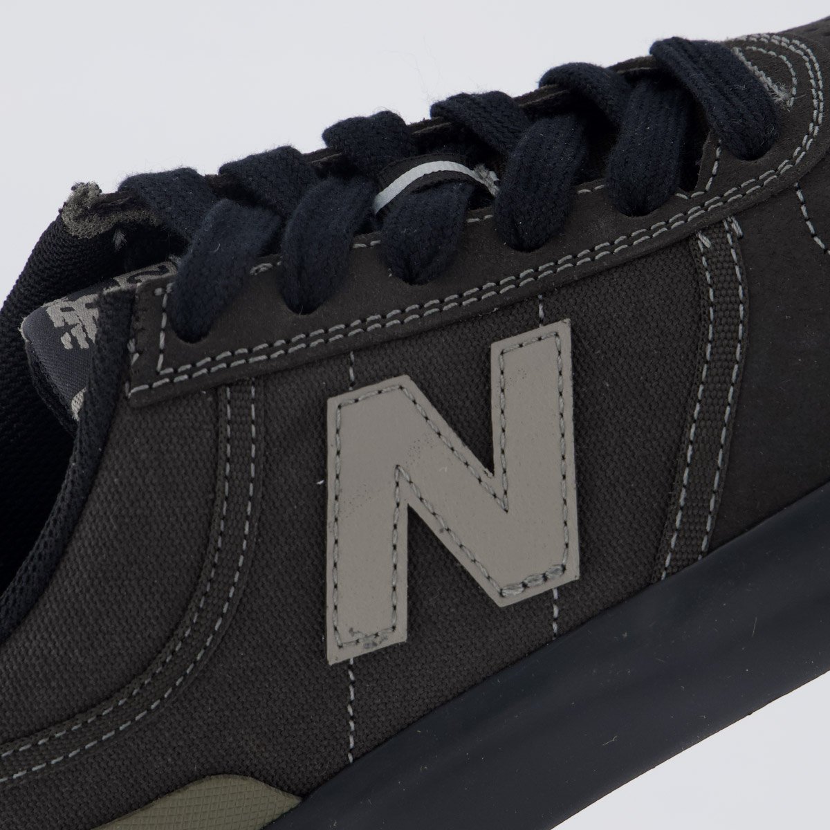 Tênis New Balance NM272 Marrom Preto 7