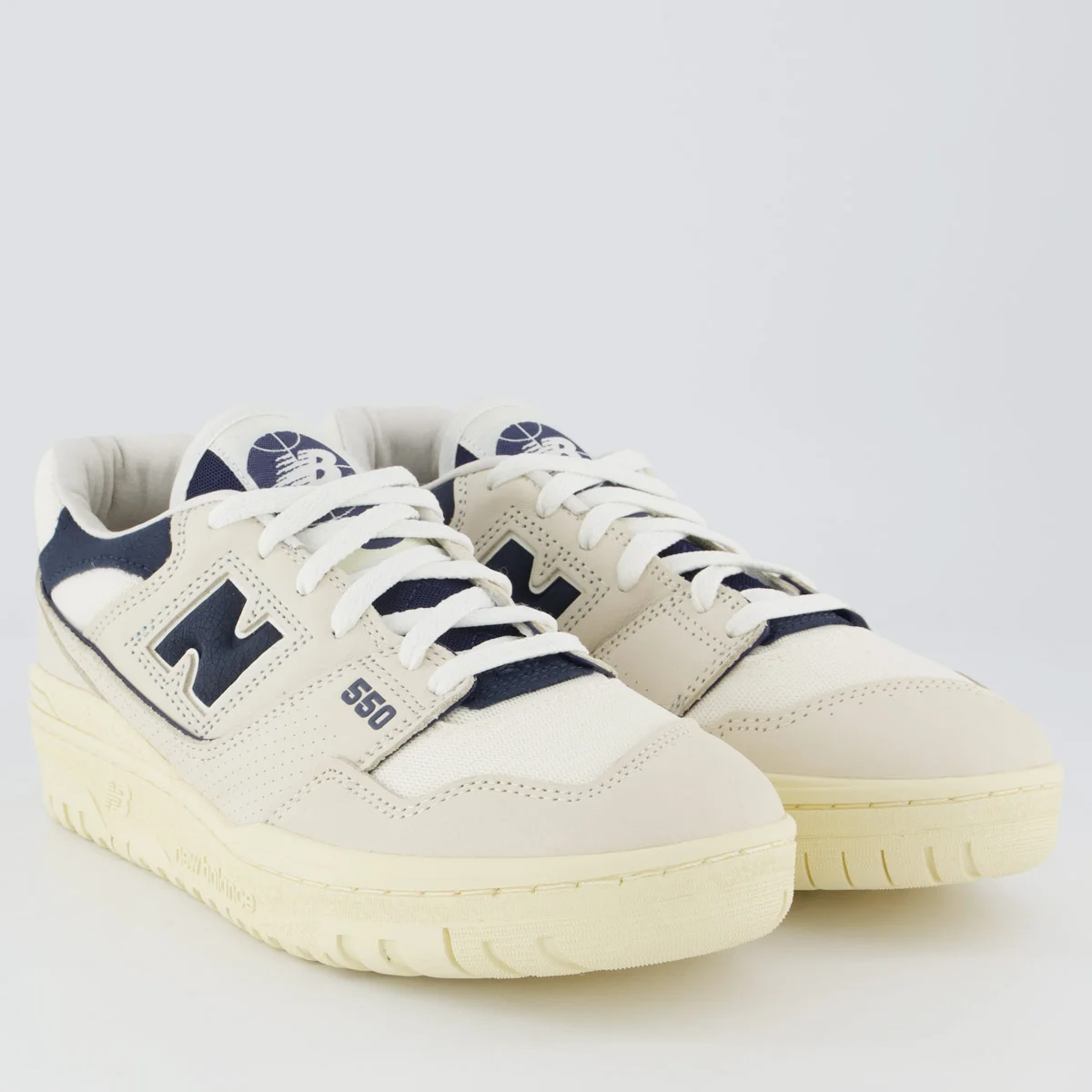 Tênis New Balance 550 Bege e Marinho Bege 2