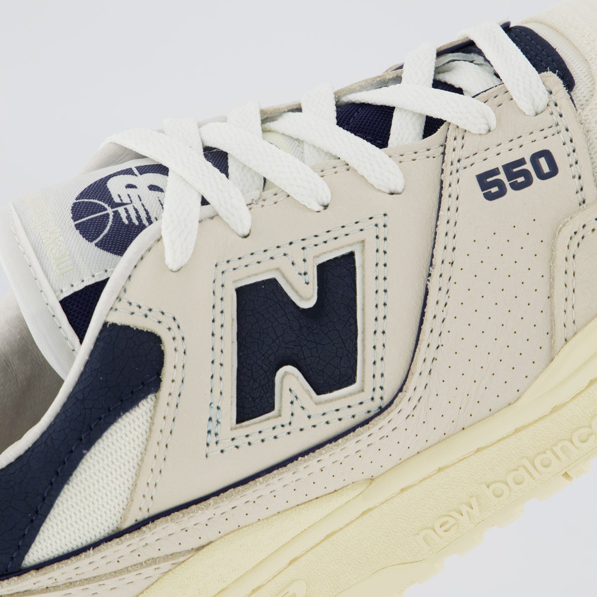 Tênis New Balance 550 Bege e Marinho Bege 7
