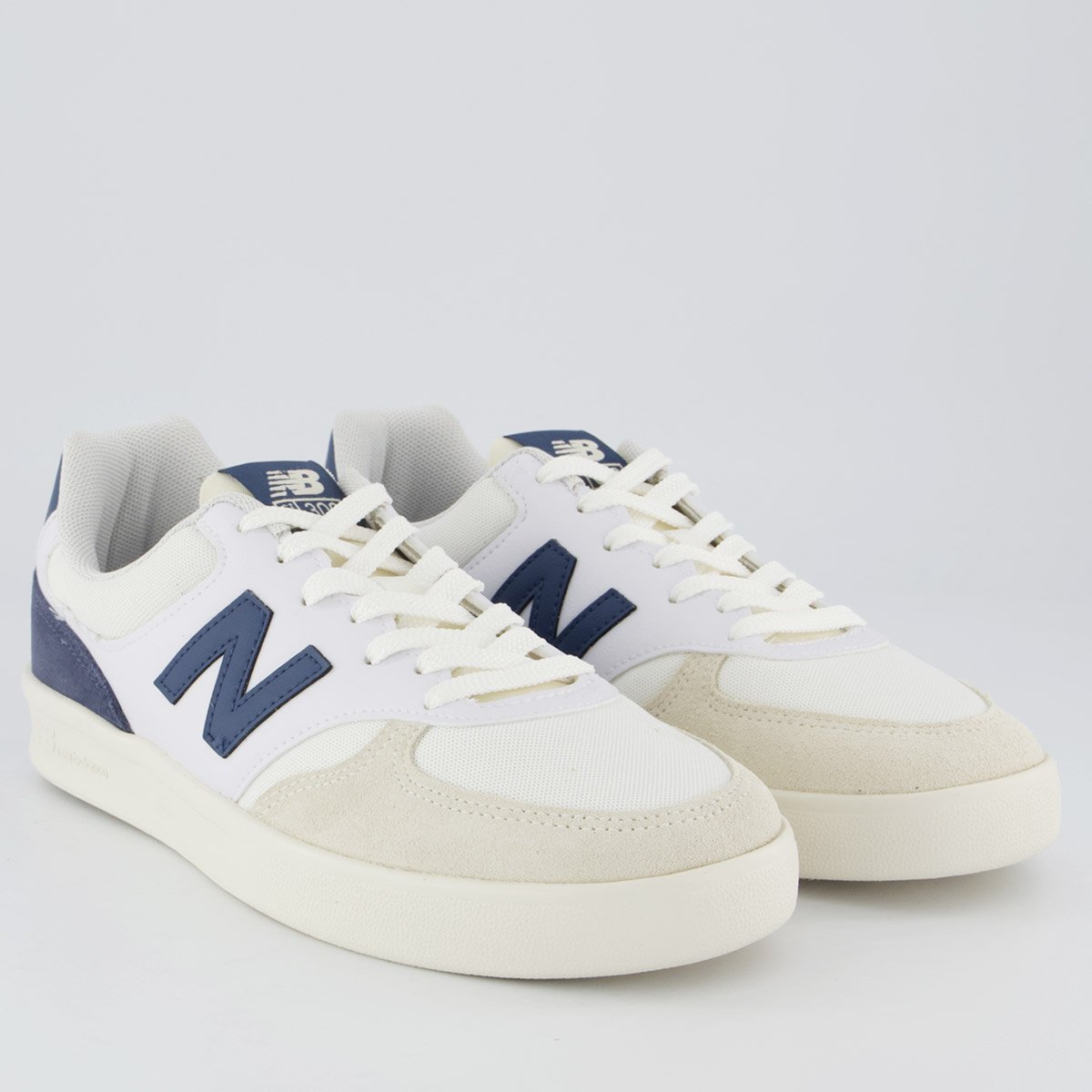 Tênis New Balance CT300 V2 Bege e Marinho Bege 2