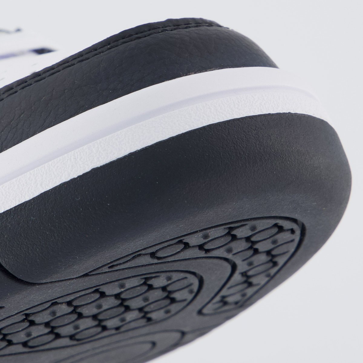 Tênis Puma Rebound V6 LO Feminino Preto e Rosa Preto 8