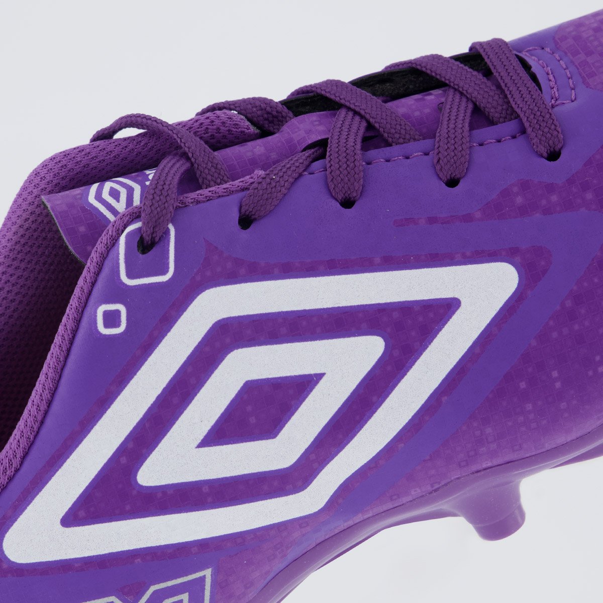 Chuteira Umbro Techno II Campo Juvenil Roxa e Branca Roxo 7