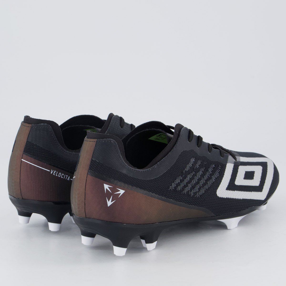 Chuteira Umbro Velocita Decimo Premier Campo Preta e Branca Preto 3