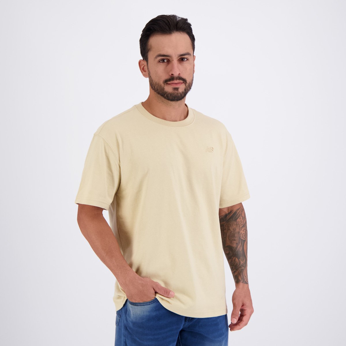 Camiseta New Balance Small Logo Bege Bege 2