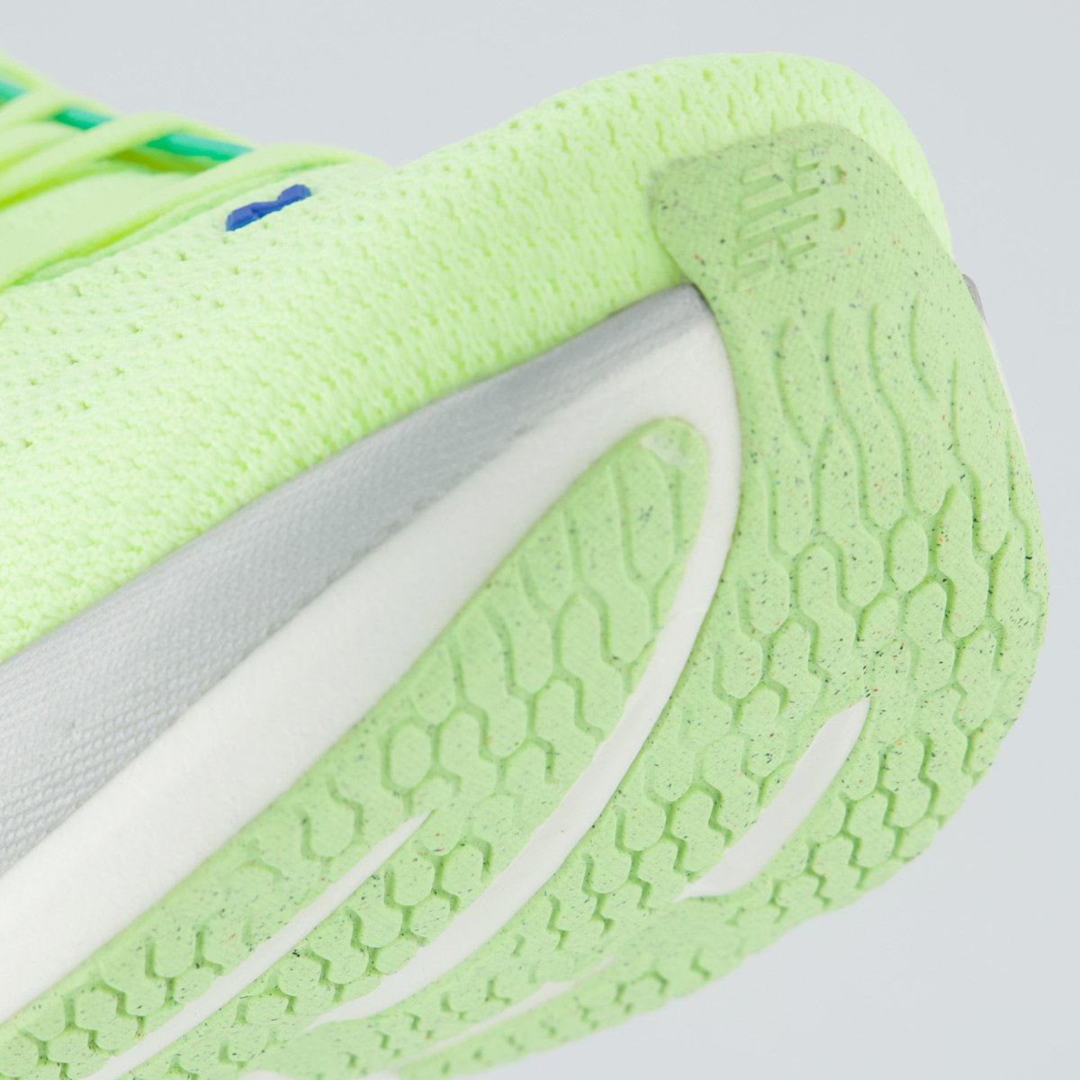 Tênis New Balance Infinion 1080 V15 Verde Claro Verde 7