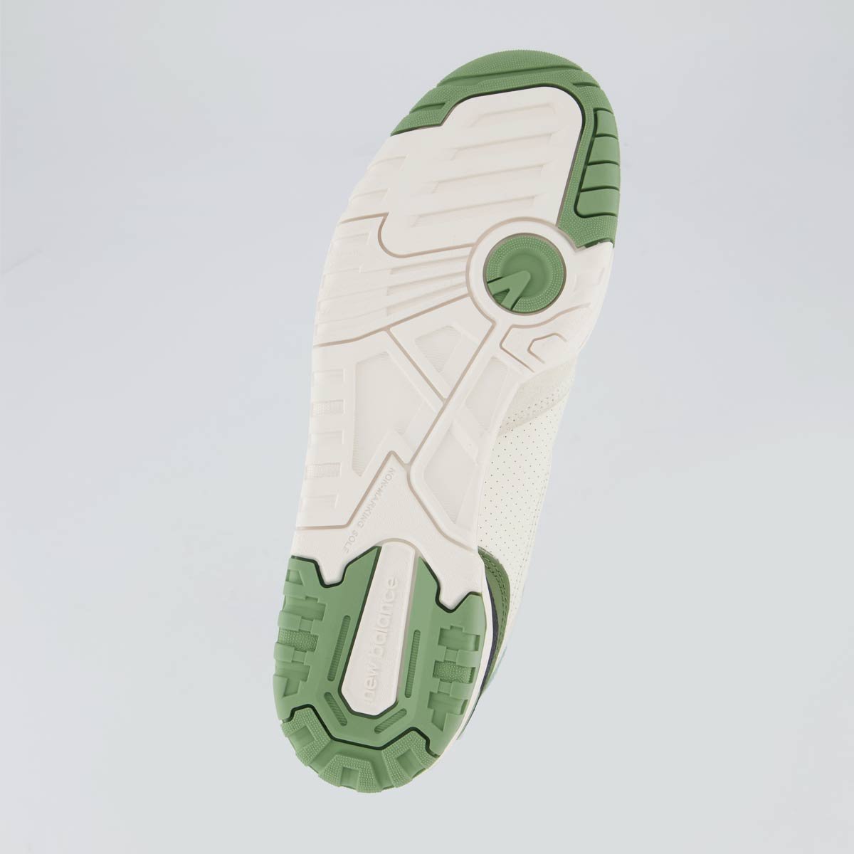 Tênis New Balance 550 Bege e Verde Branco 5