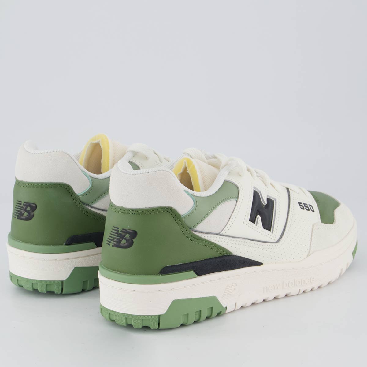 Tênis New Balance 550 Bege e Verde Branco 3