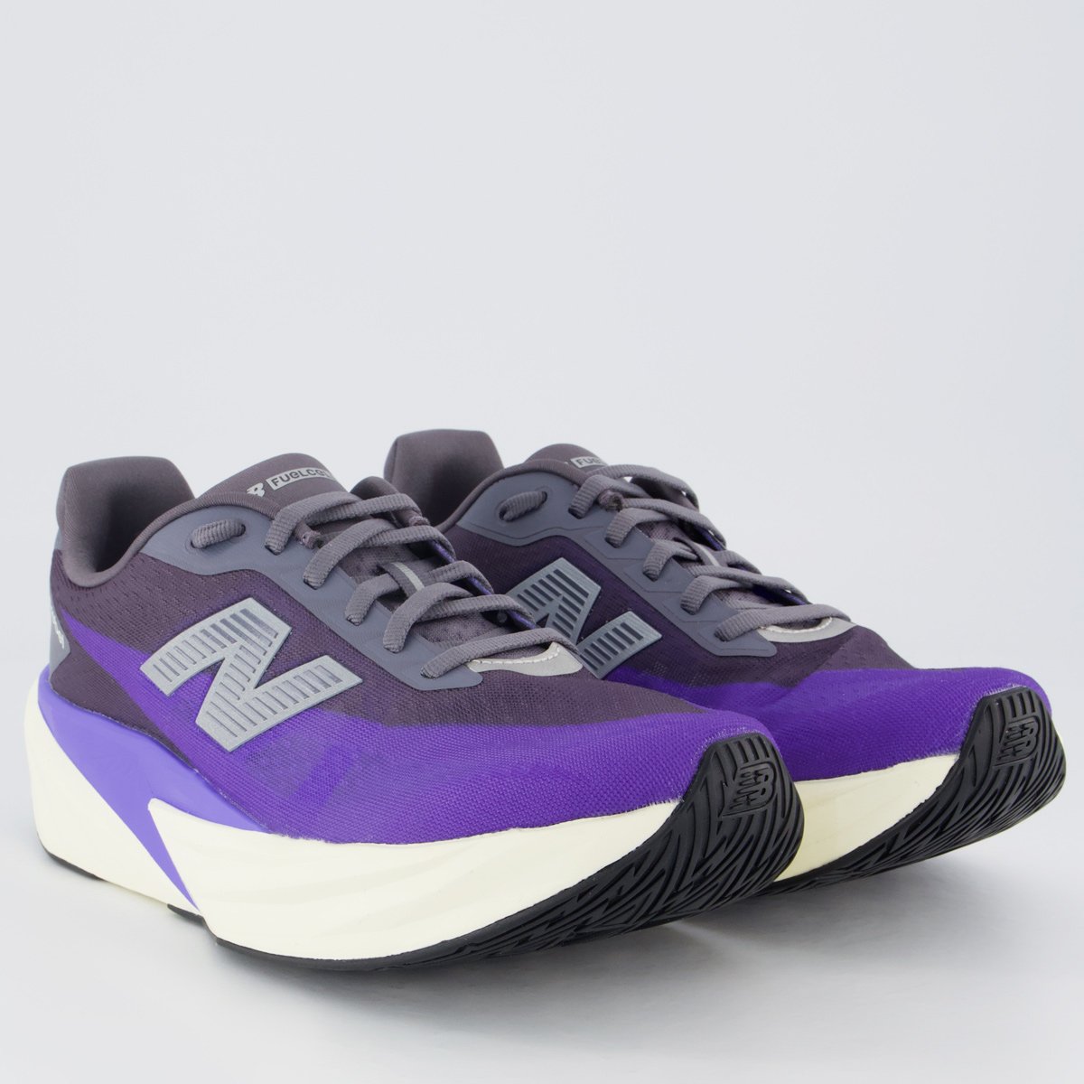 Tênis New Balance Fuelcell Rebel V5 Roxo Roxo 2