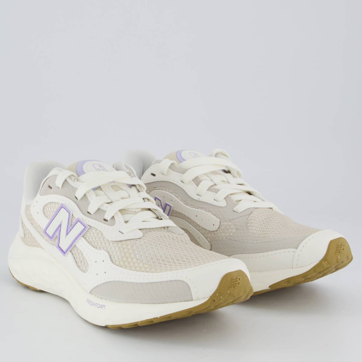 Tênis New Balance Fresh Foam Arishi V4 Feminino Branco Bege 2