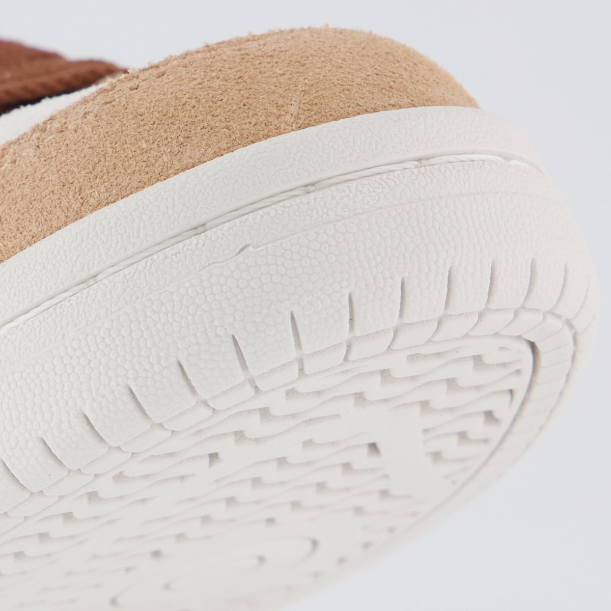 Tênis New Balance 480 Low Feminino Bege e Branco Bege 8