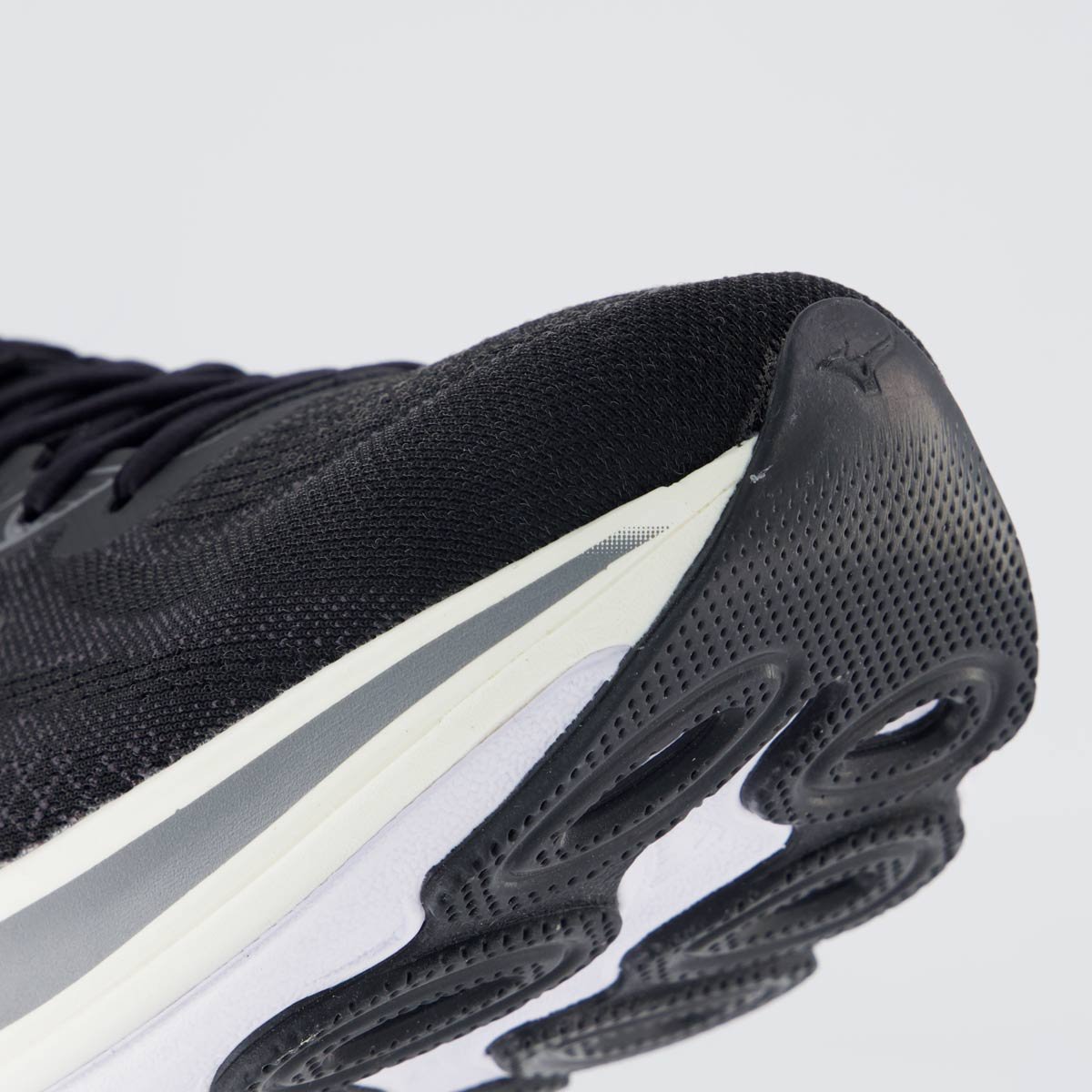 Tênis Mizuno Wave Skyway Preto Preto 8