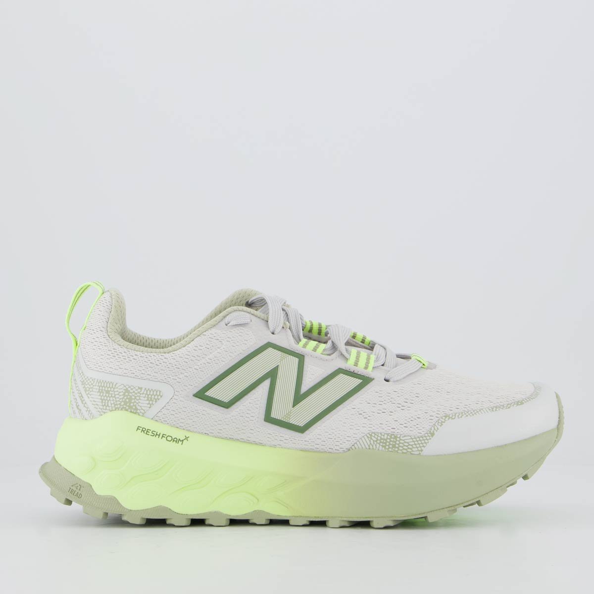 Tênis New Balance Fresh Foam Garoé V2 Feminino Cinza e Verde