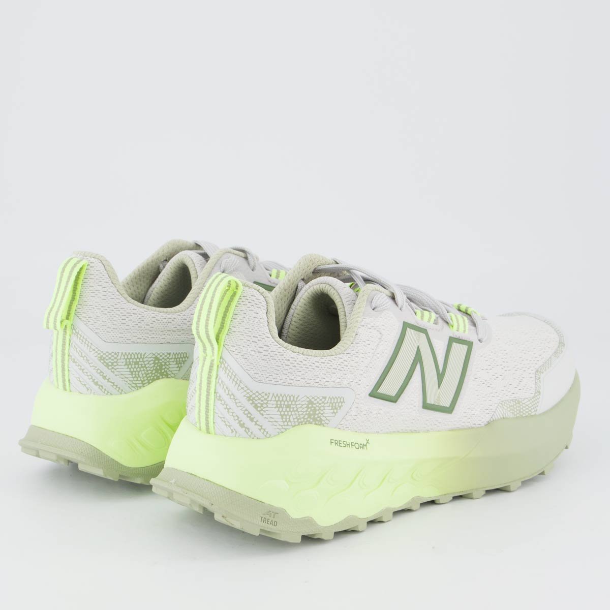 Tênis New Balance Fresh Foam Garoé V2 Feminino Cinza e Verde Branco 3