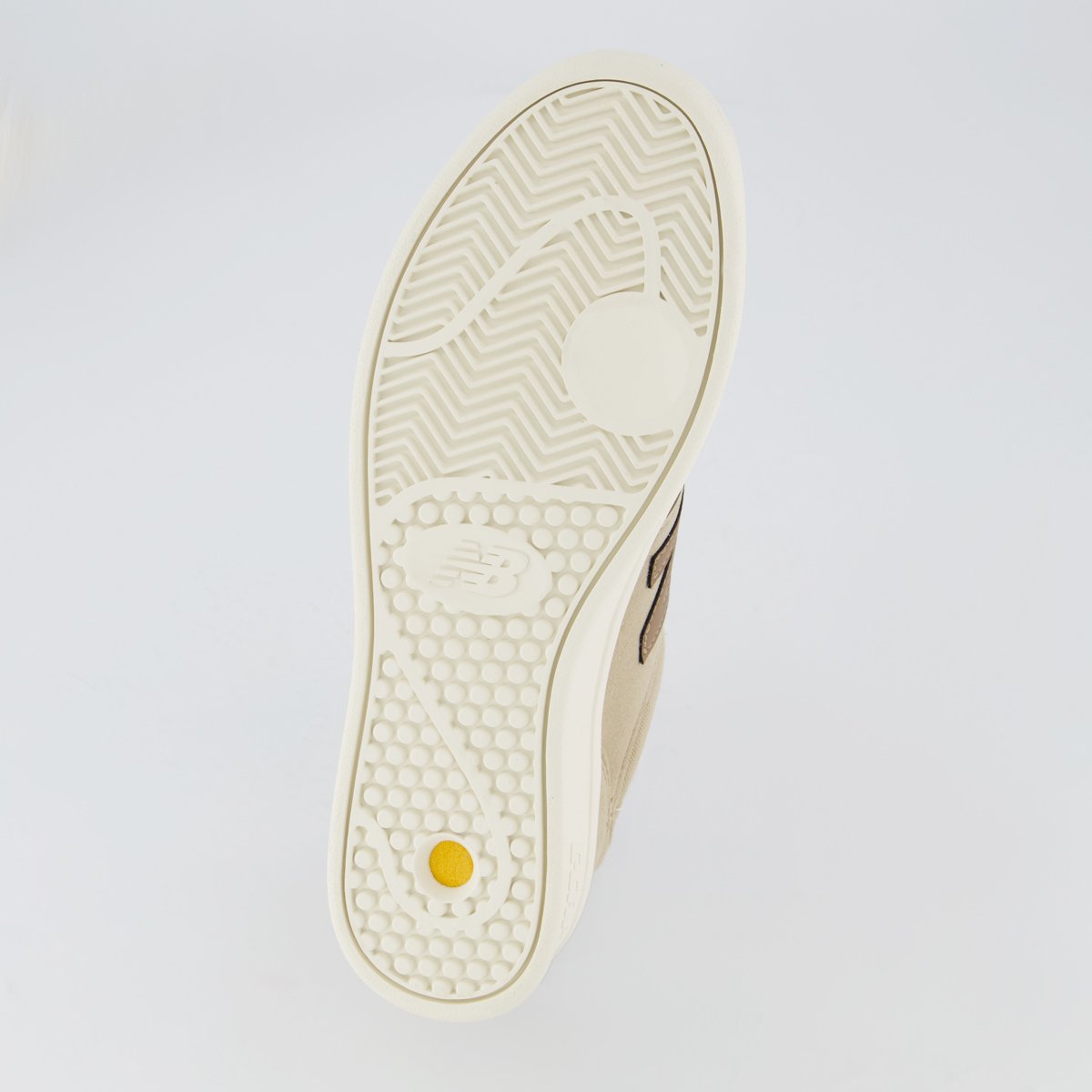 Tênis New Balance CT 300 V3 Marrom e Bege Bege 4