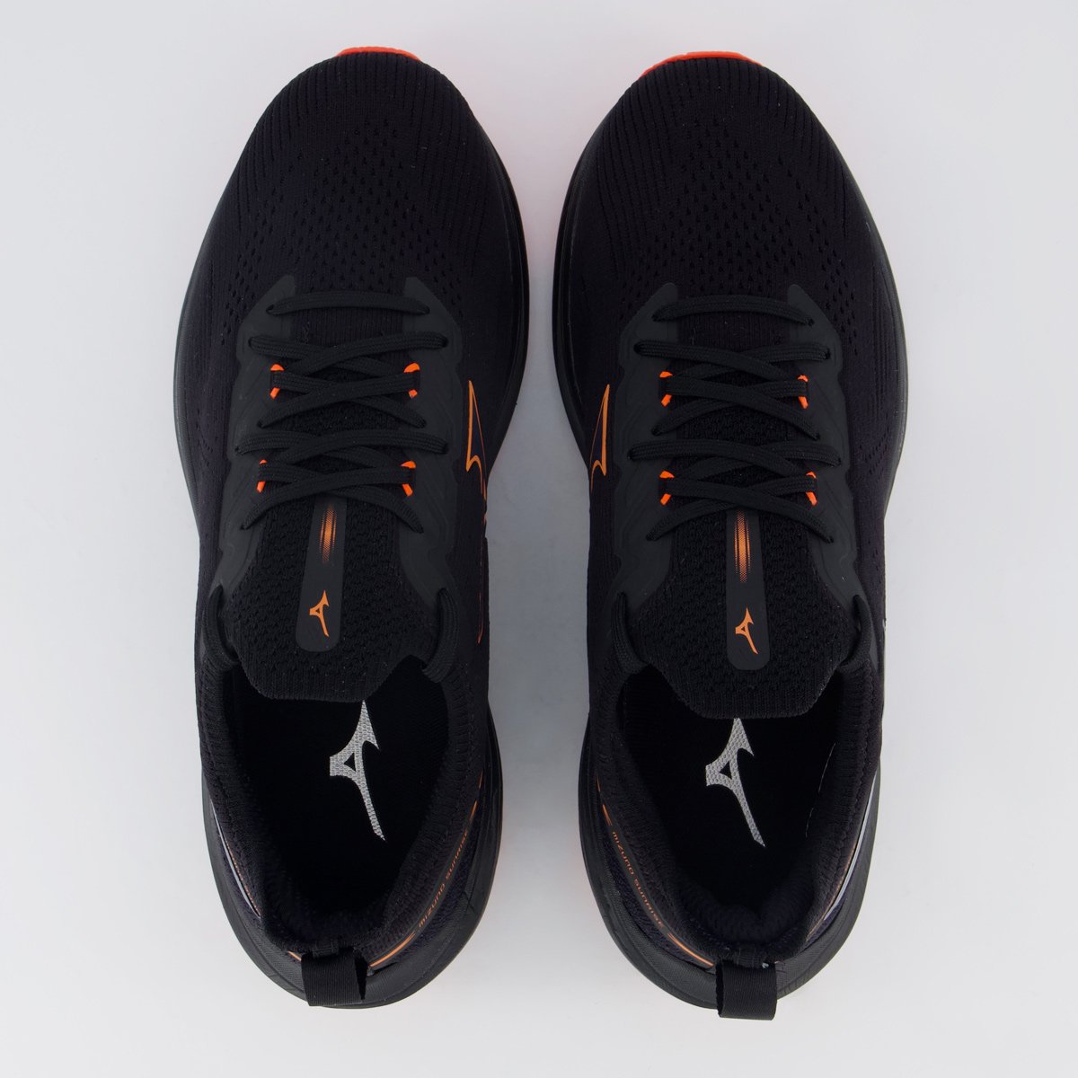 Tênis Mizuno Sunrise Preto e Laranja Preto 4