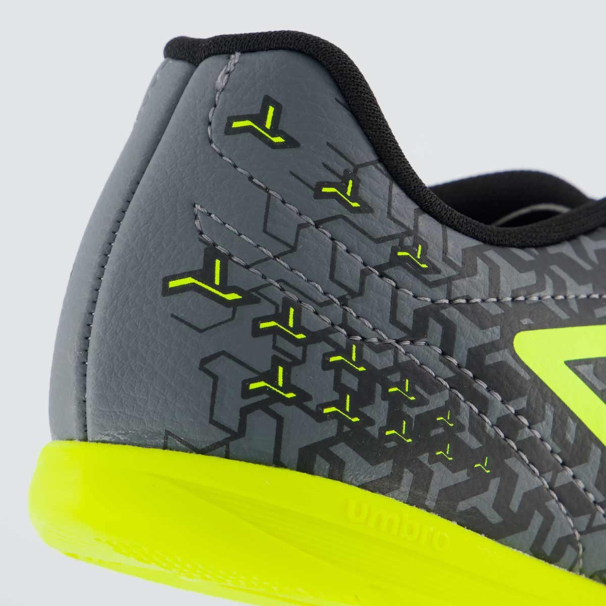 Chuteira Umbro Class Neo Futsal Cinza e Verde Cinza 6