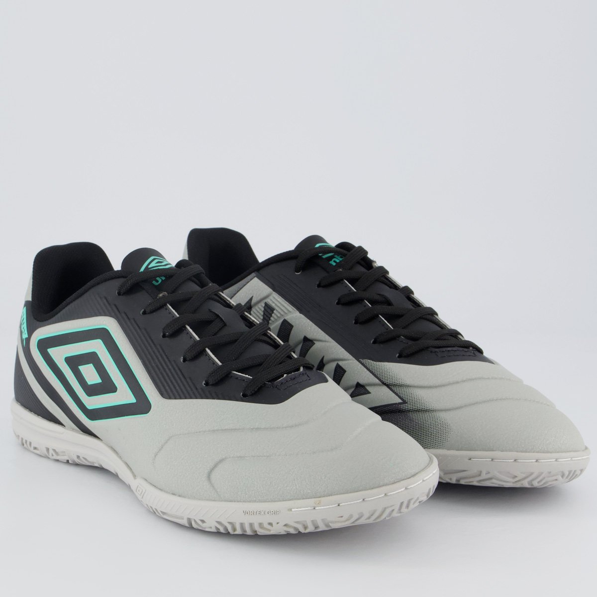 Chuteira Umbro Attak III Futsal Cinza e Preto Cinza 2