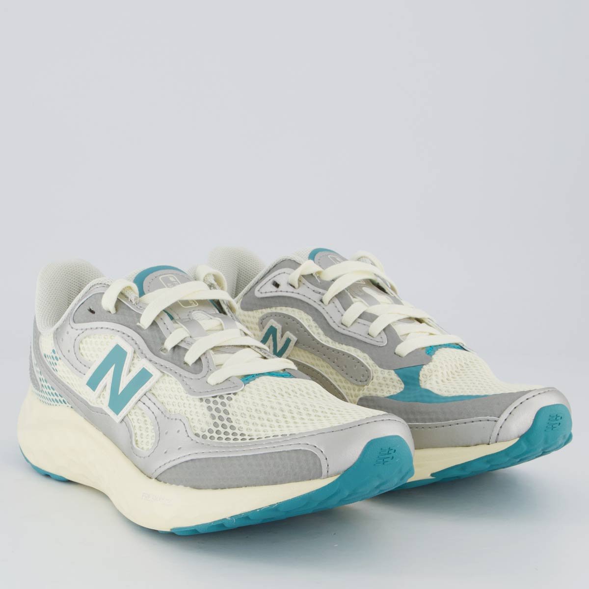 Tênis New Balance FreshFoam Arishi V4 Feminino Cinza Bege 2