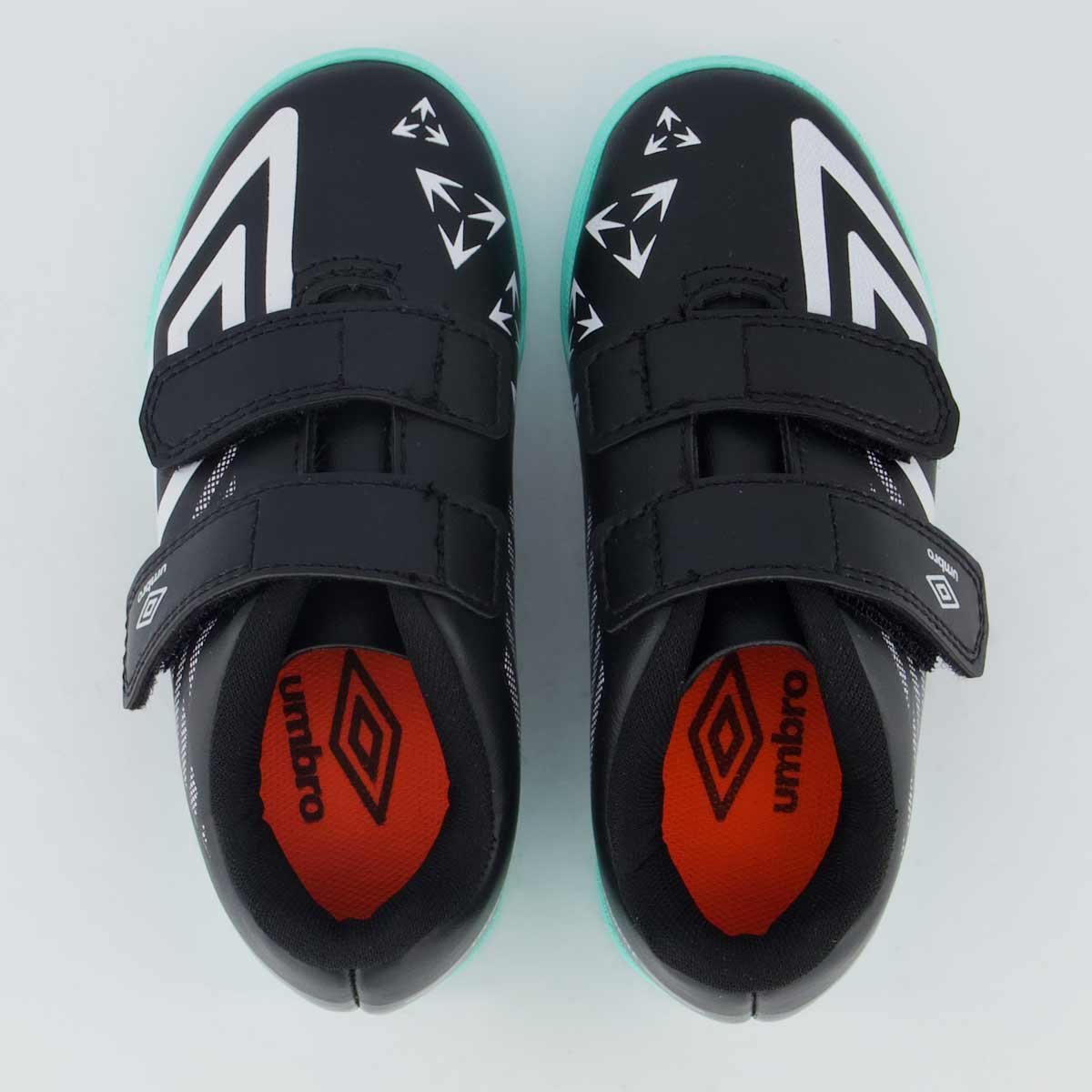 Chuteira Umbro Velocita Futsal Infantil Preta e Branca Preto 4