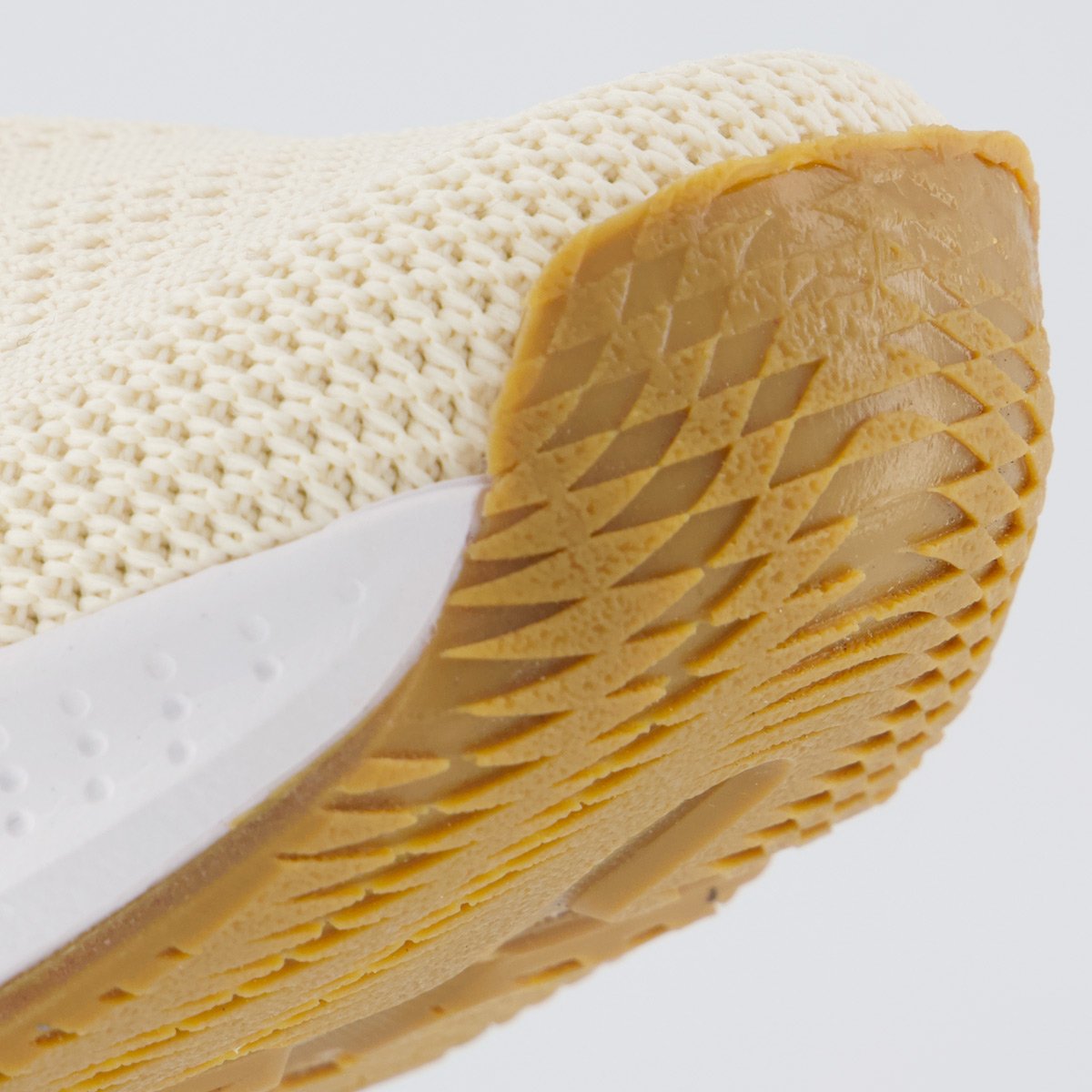 Tênis Under Armour Tribase Cross 2 Feminino Off White Bege 8