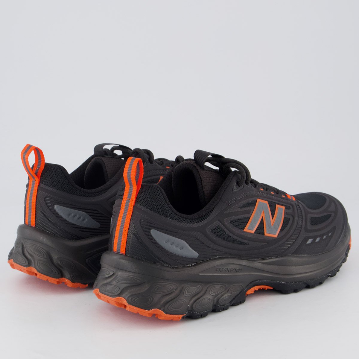 Tênis New Balance 410 V9 Preto e Laranja Preto 3