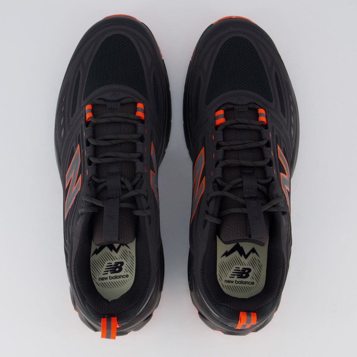 Tênis New Balance 410 V9 Preto e Laranja Preto 4
