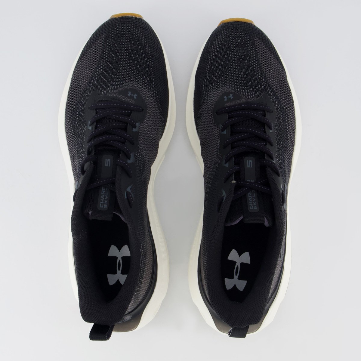 Tênis Under Armour Charged Skyline 5 Preto e Branco Preto 4