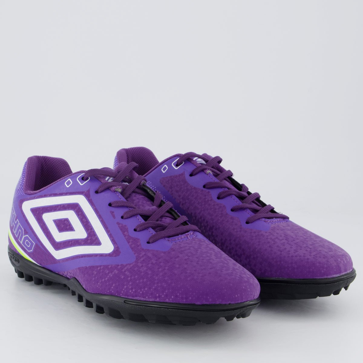 Chuteira Umbro Techno II Society Roxa e Branca Roxo 2