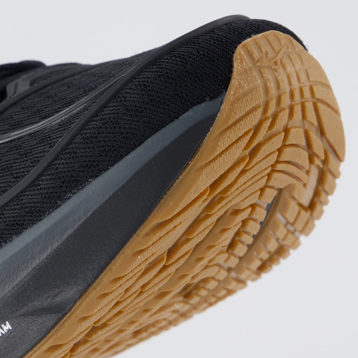 Tênis Mizuno Space 6 Preto Preto 8