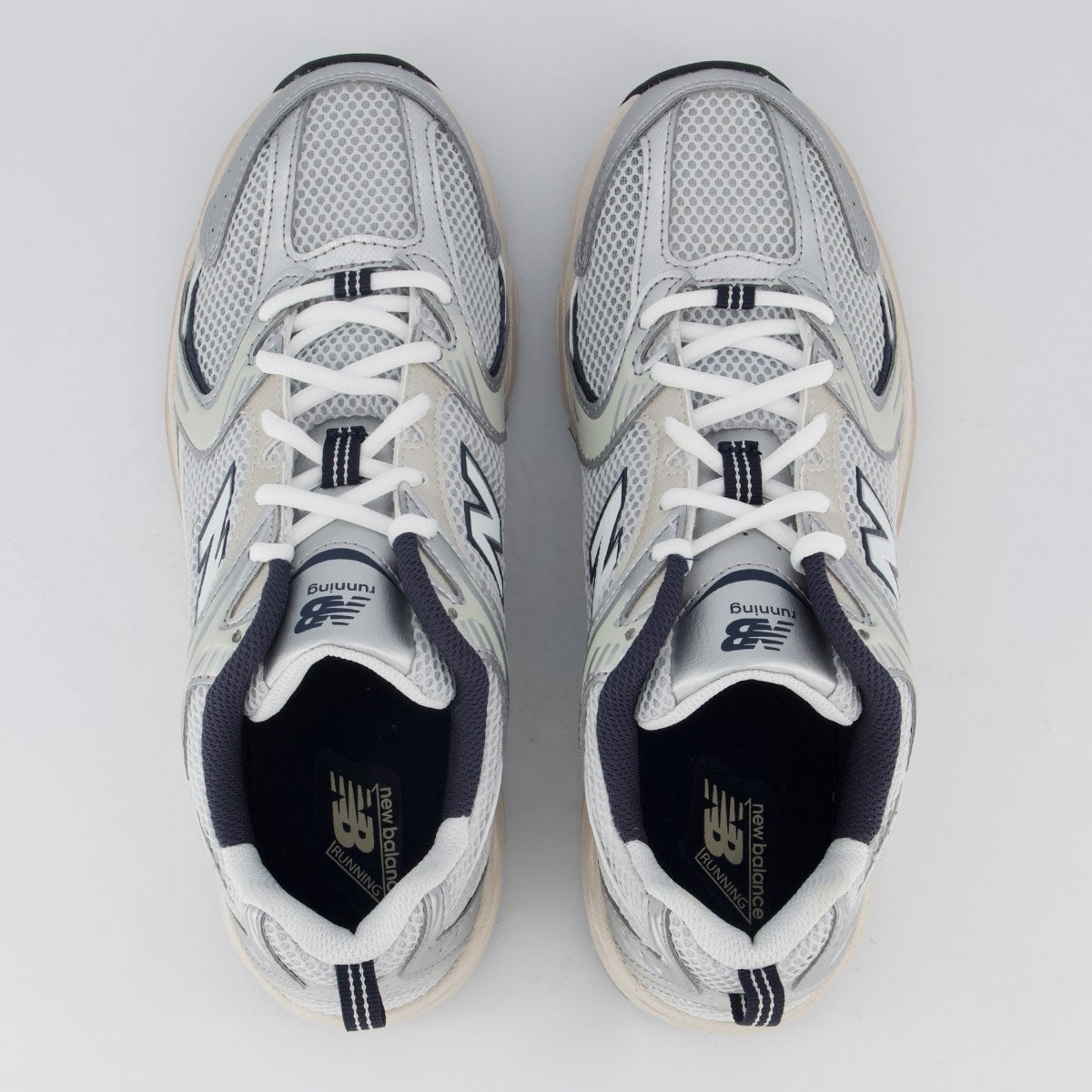 Tênis New Balance 530 Cinza e Marinho Cinza 4