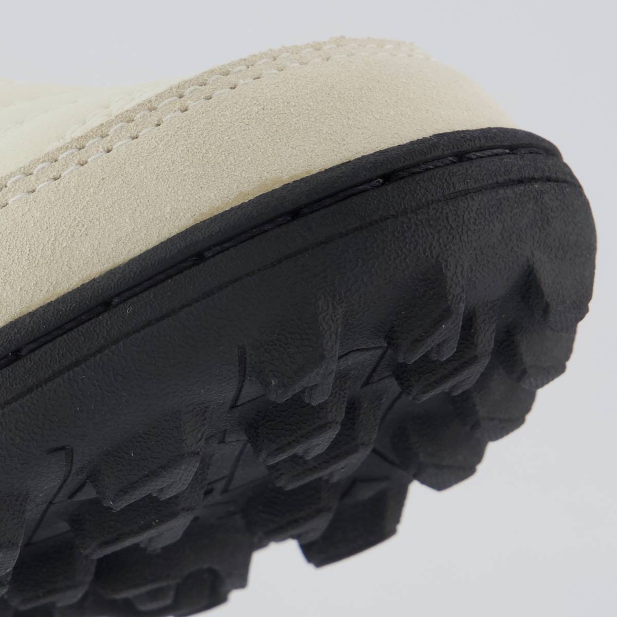 Chuteira Umbro Pro 5 Bump Club Society Branca e Rosa Bege 8